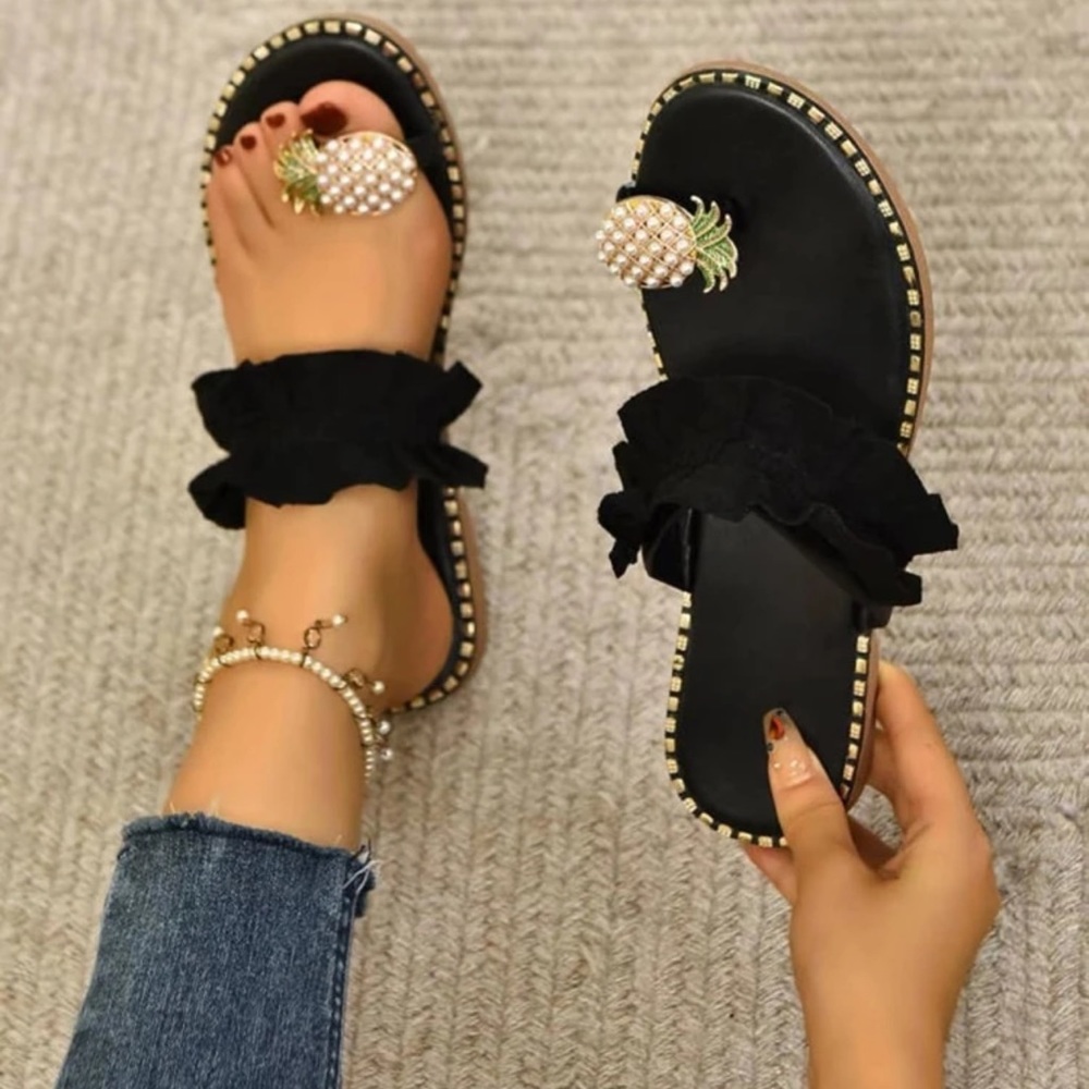 Black Pineapple Toe Ring Sandals - Picture 1 of 5